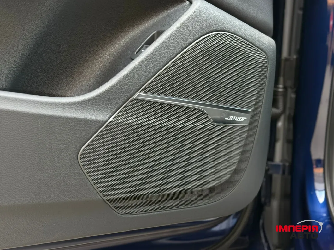 Audi Q7 - фото 49