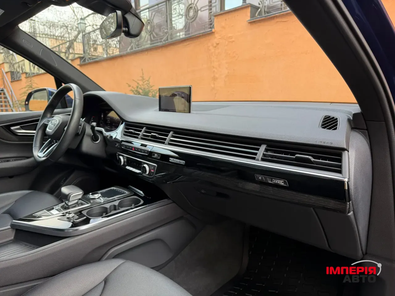 Audi Q7 - фото 56