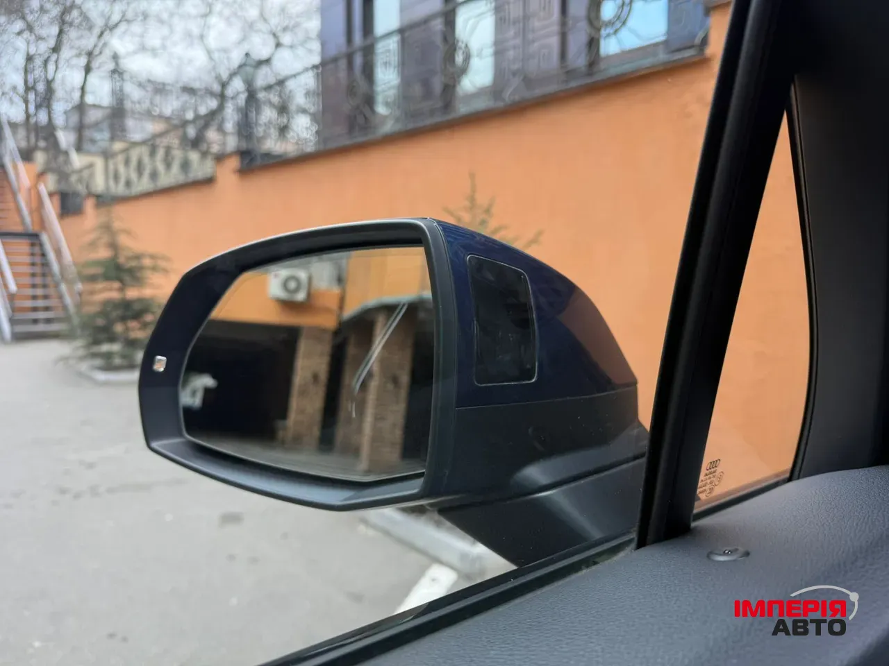 Audi Q7 - фото 31