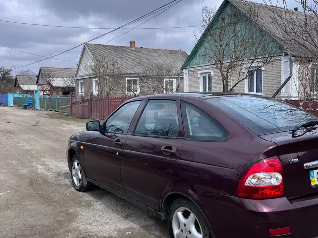 Lada (ВАЗ) Priora - фото 3