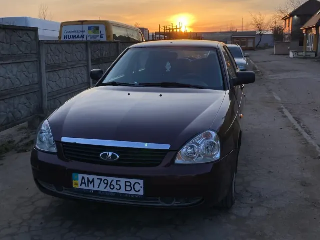 Lada (ВАЗ) Priora - фото 1