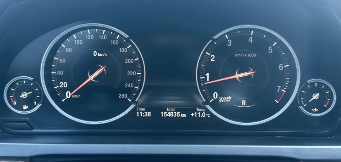 BMW 7 серії - фото 16