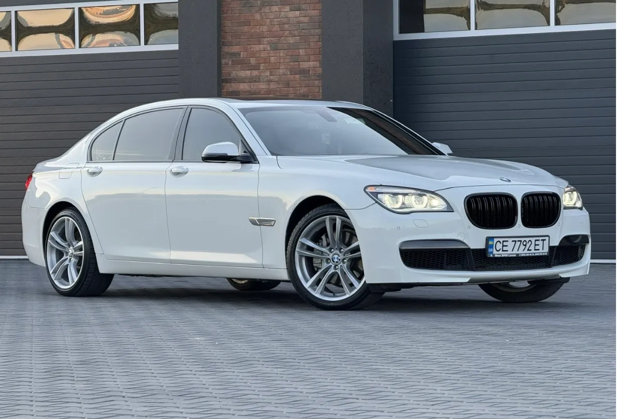 BMW 7 серії - фото 1