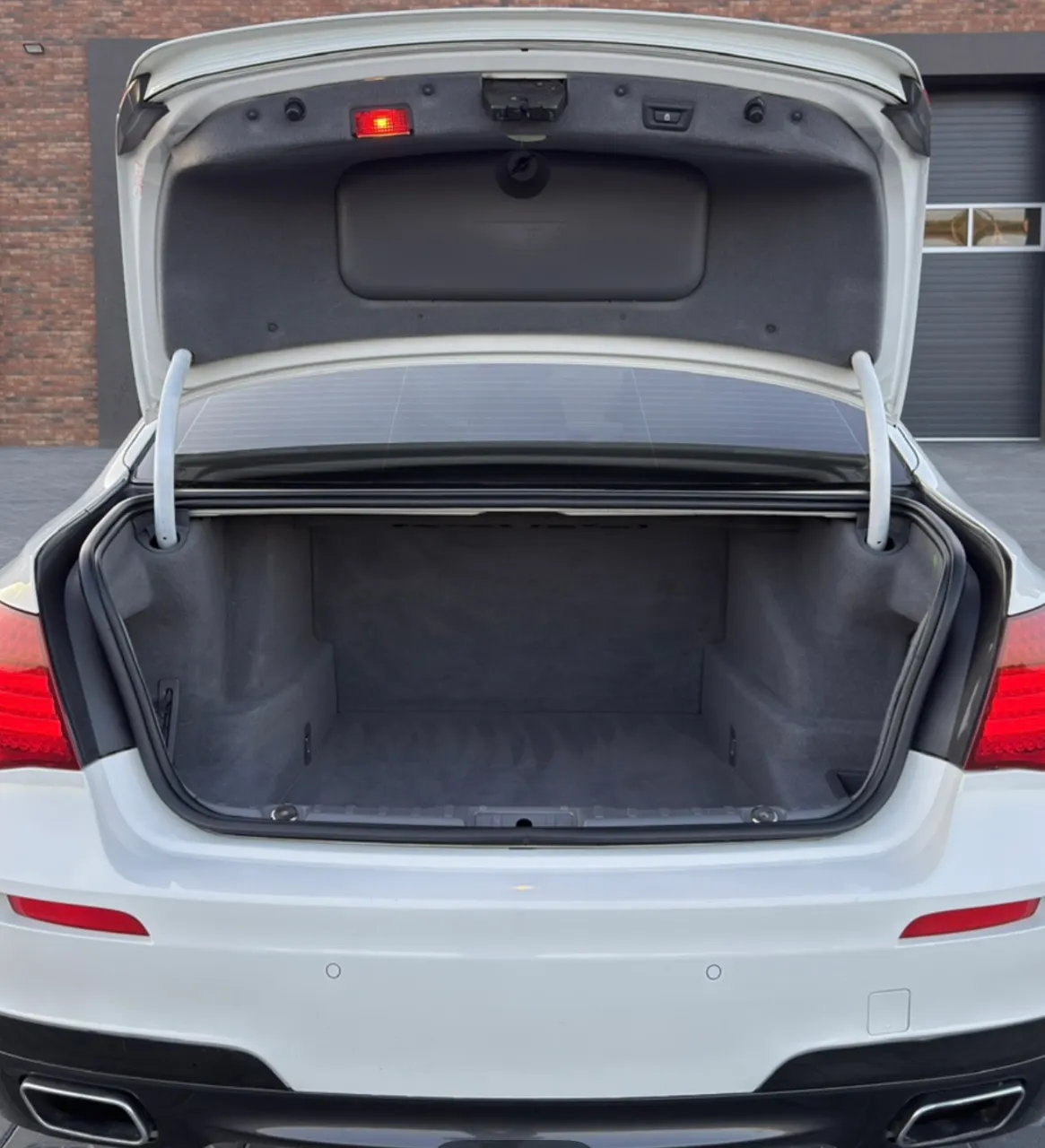 BMW 7 серії - фото 15