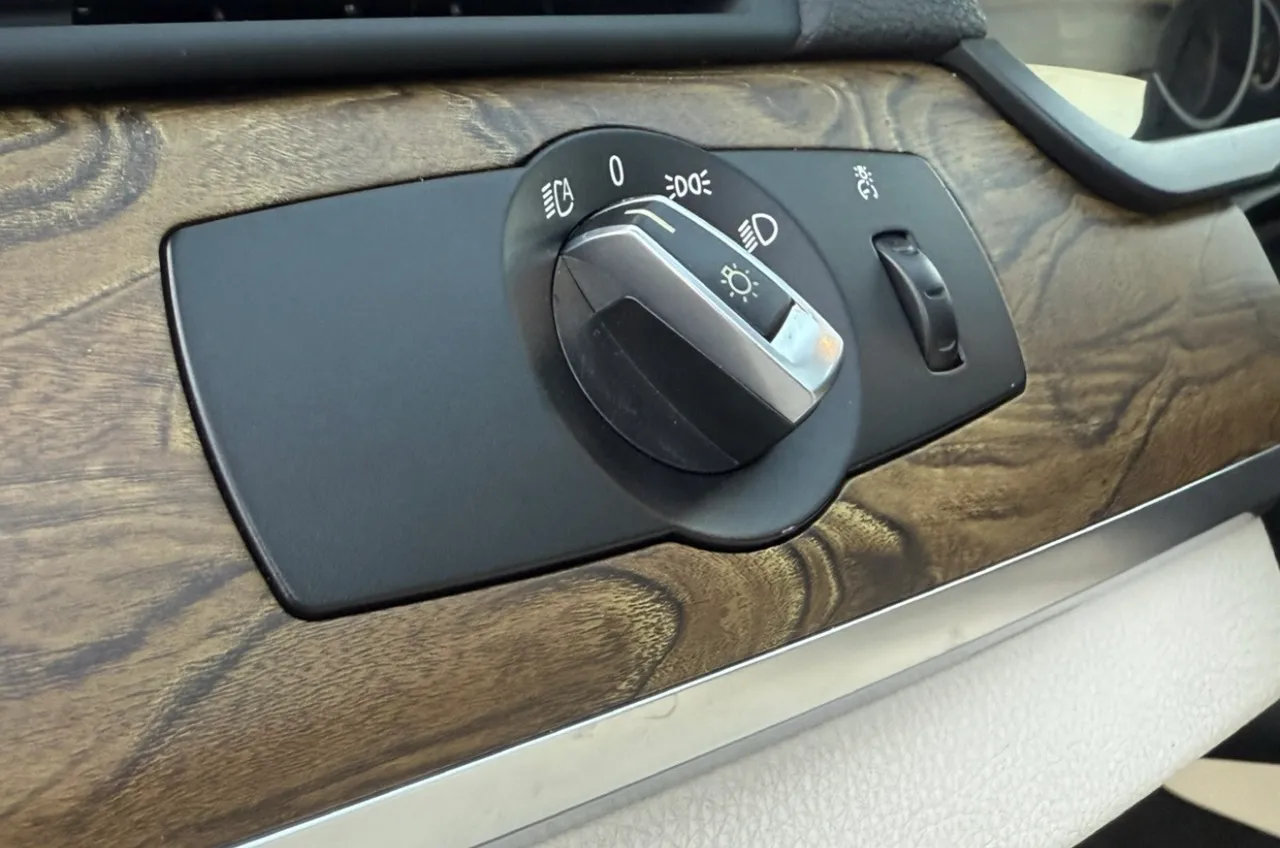 BMW 7 серії - фото 22