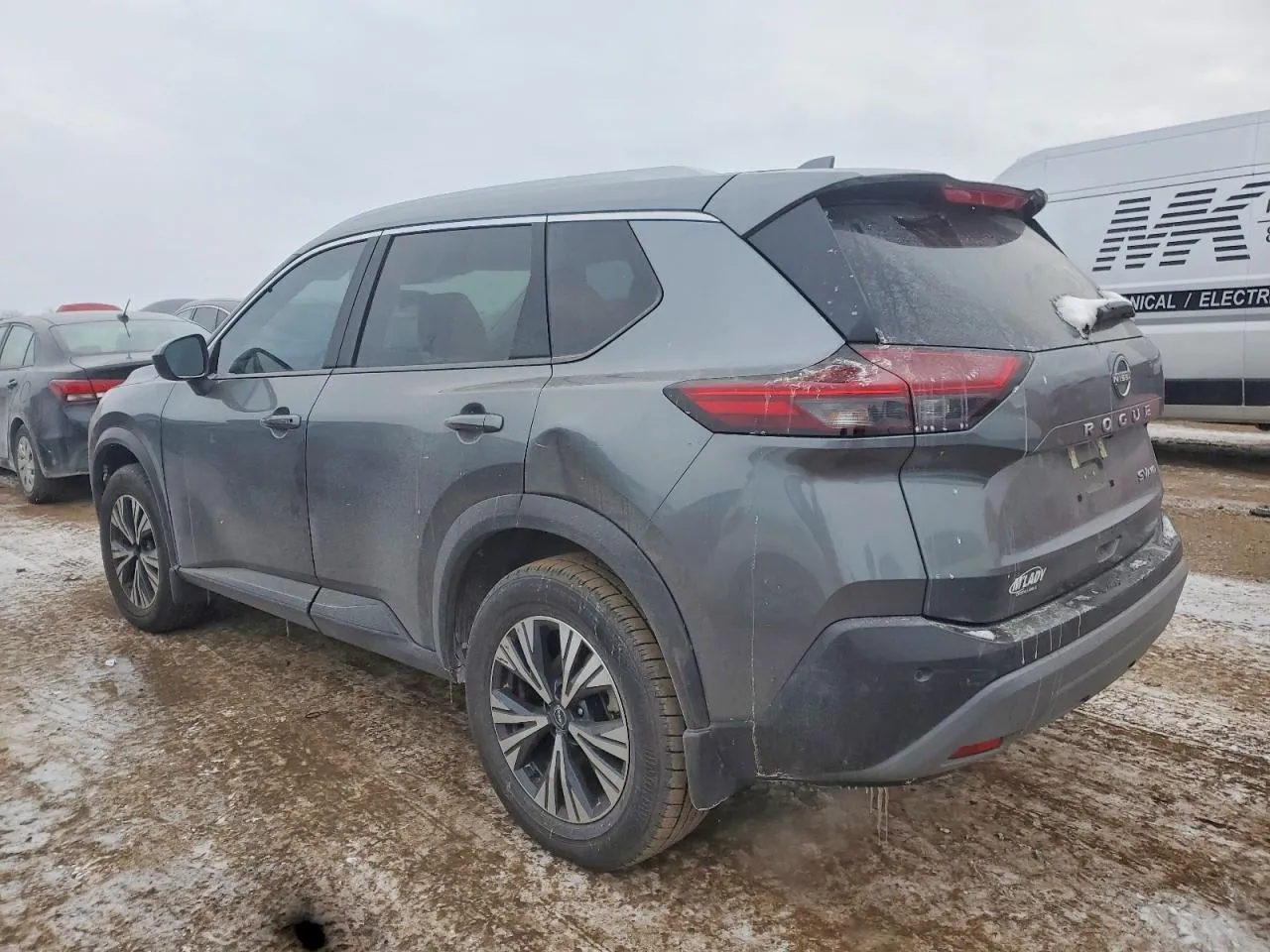 Nissan Rogue - фото 10