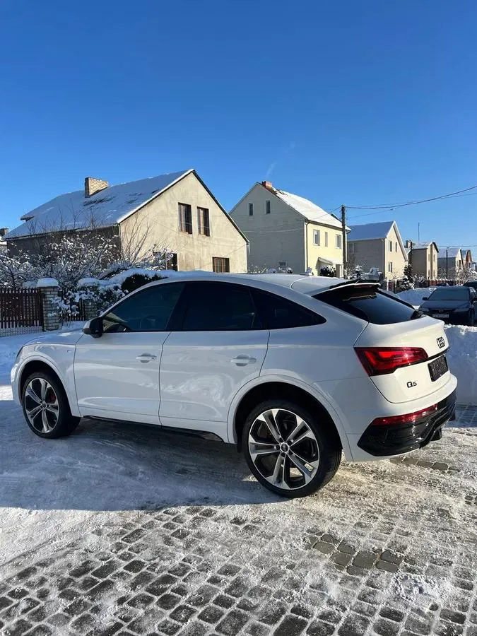 Audi Q5 Sportback - фото 3