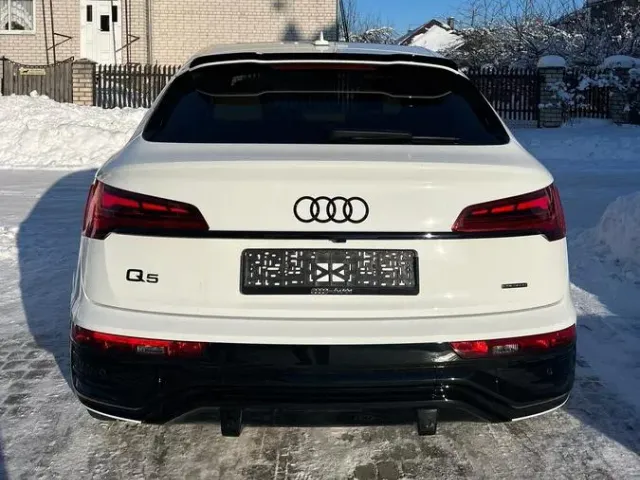 Audi Q5 Sportback - фото 5