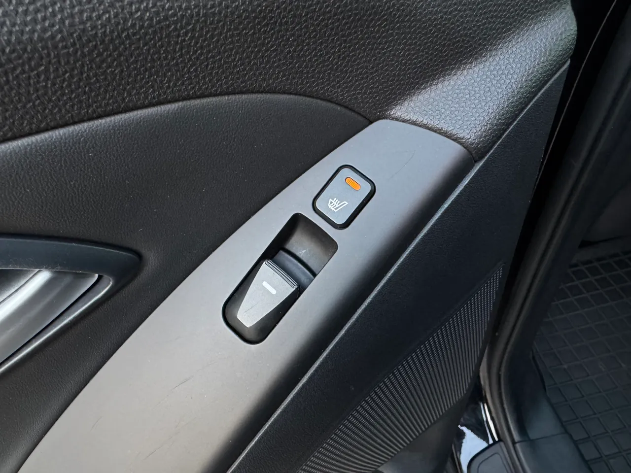 Hyundai ix35 - фото 30