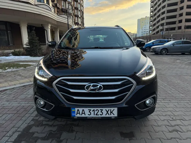 Hyundai ix35 - фото 2