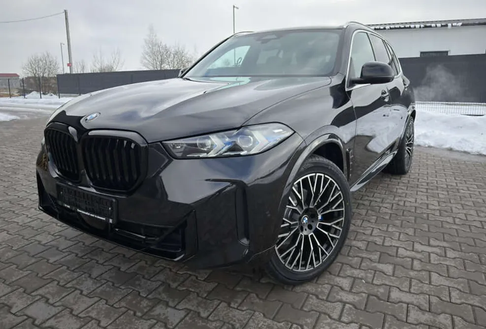 BMW X5 - фото 1