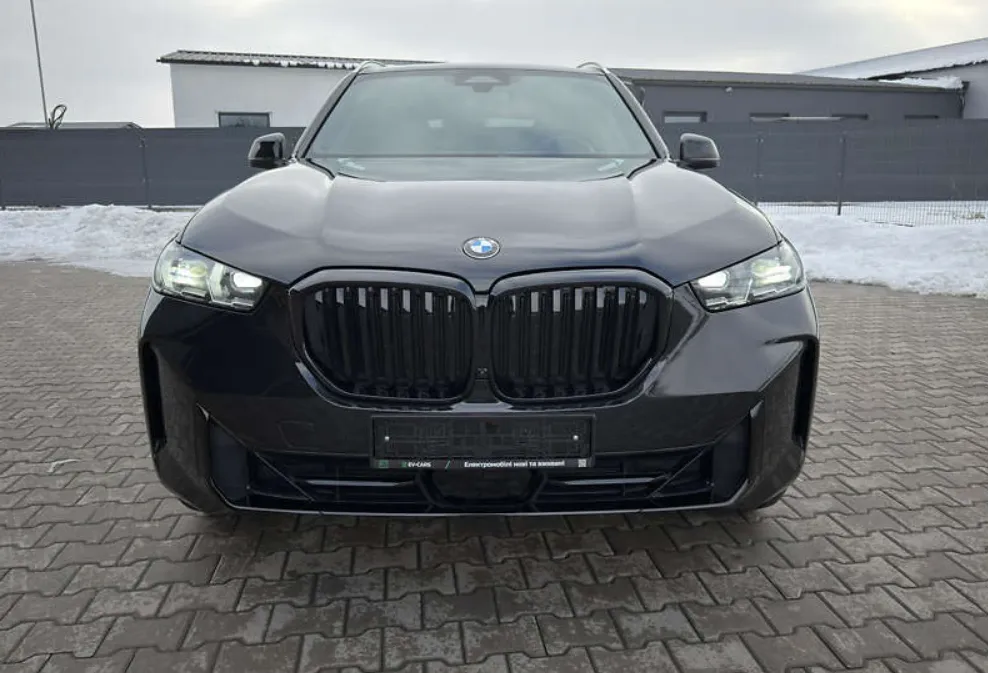 BMW X5 - фото 2