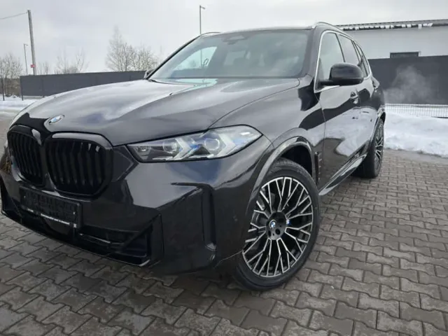 BMW X5 - фото 1