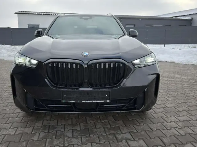 BMW X5 - фото 2