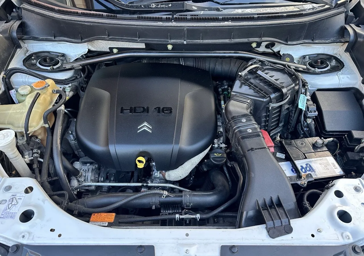 Citroen C-Crosser - фото 7