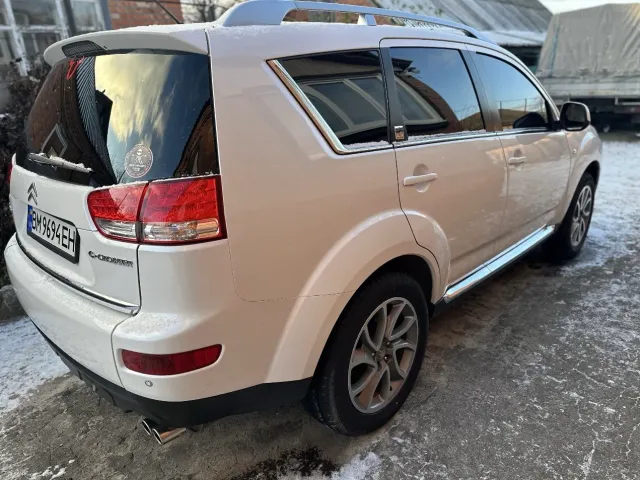 Citroen C-Crosser - фото 2