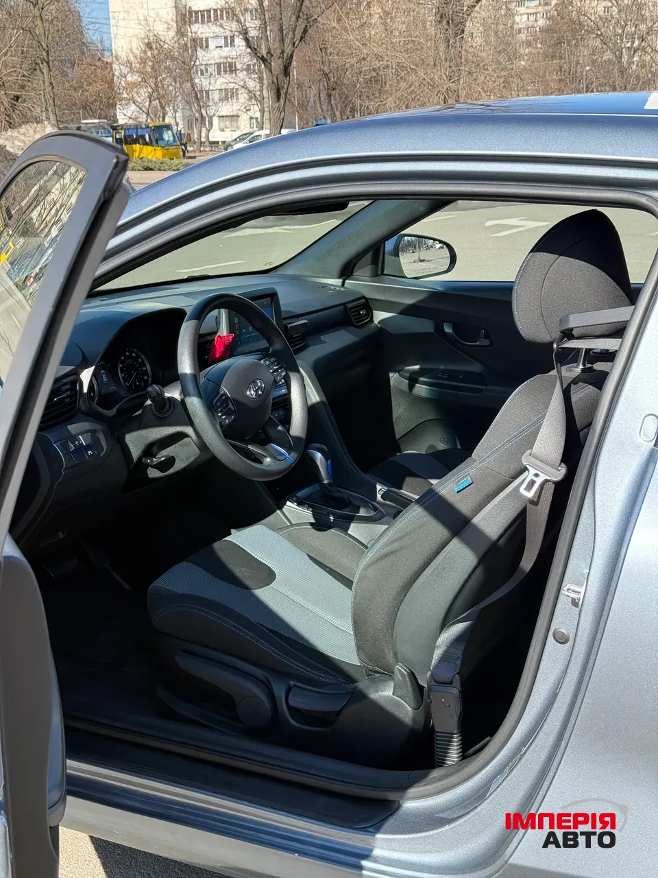 Hyundai Veloster - фото 6
