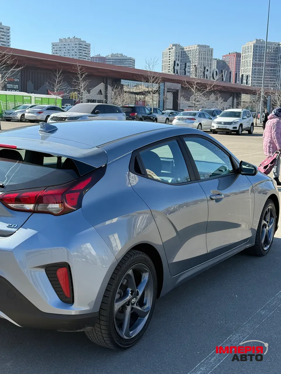 Hyundai Veloster - фото 3