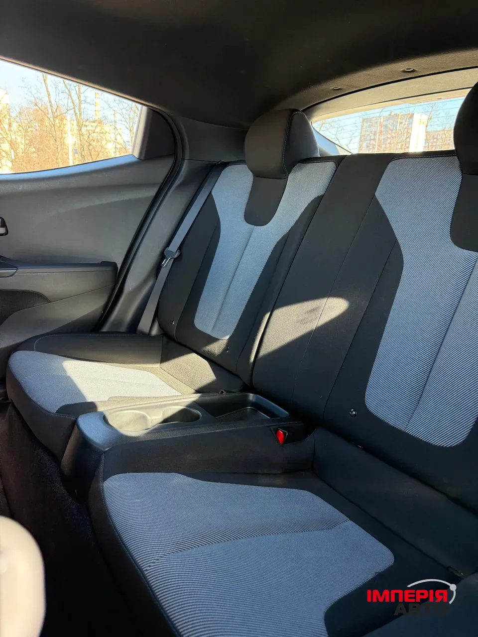 Hyundai Veloster - фото 7