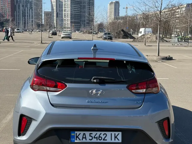 Hyundai Veloster - фото 4