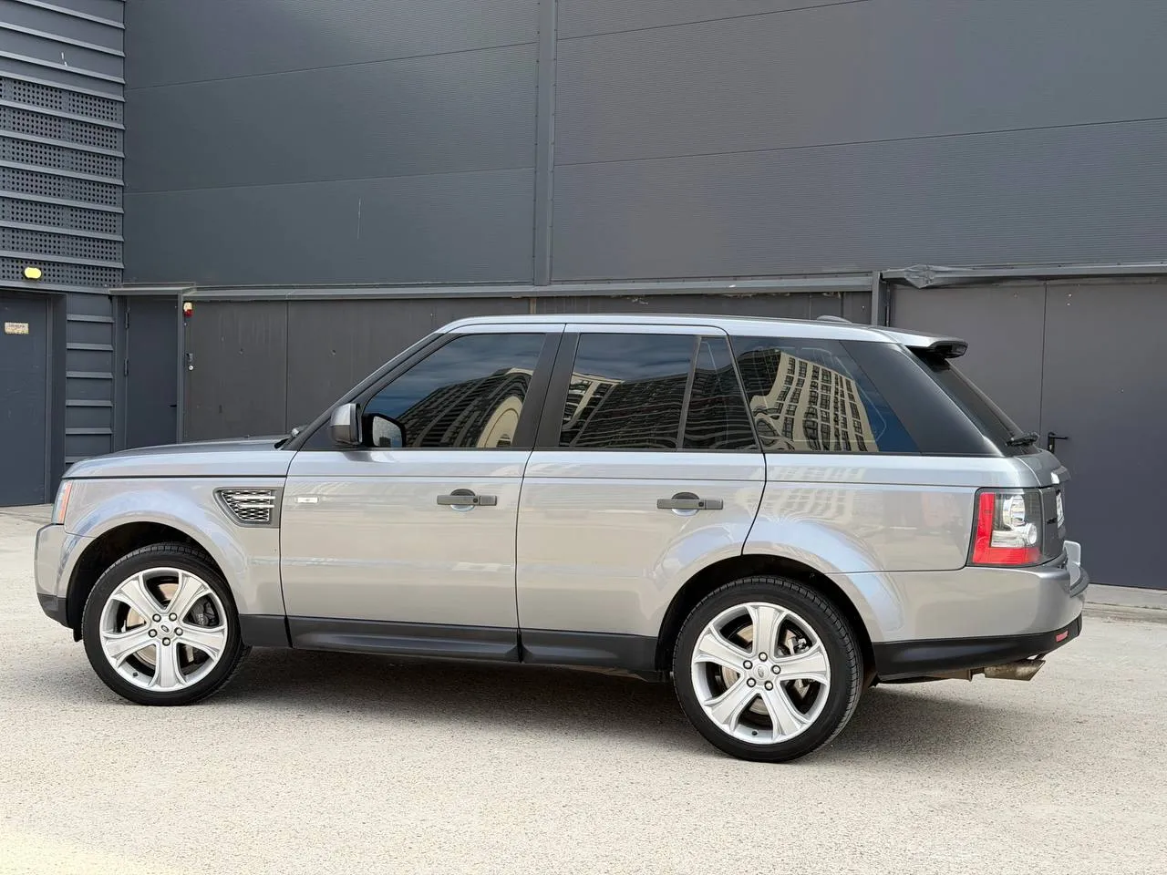 Land Rover Range Rover Sport - фото 23