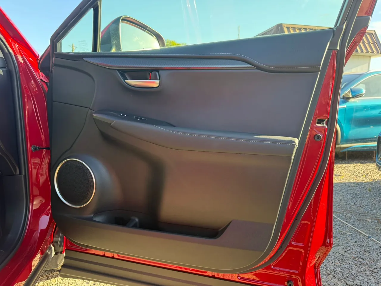 Lexus NX - фото 21