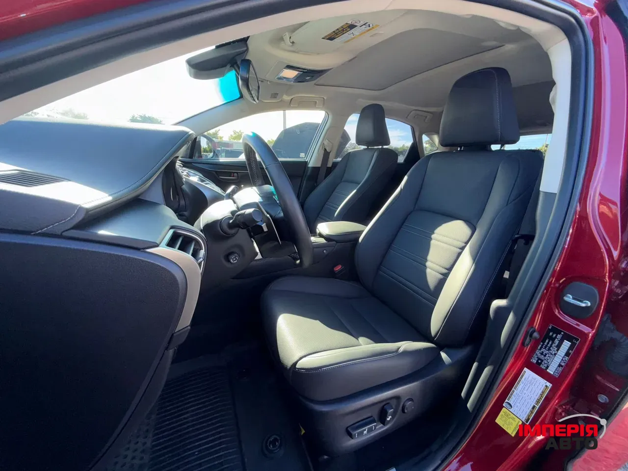 Lexus NX - фото 8