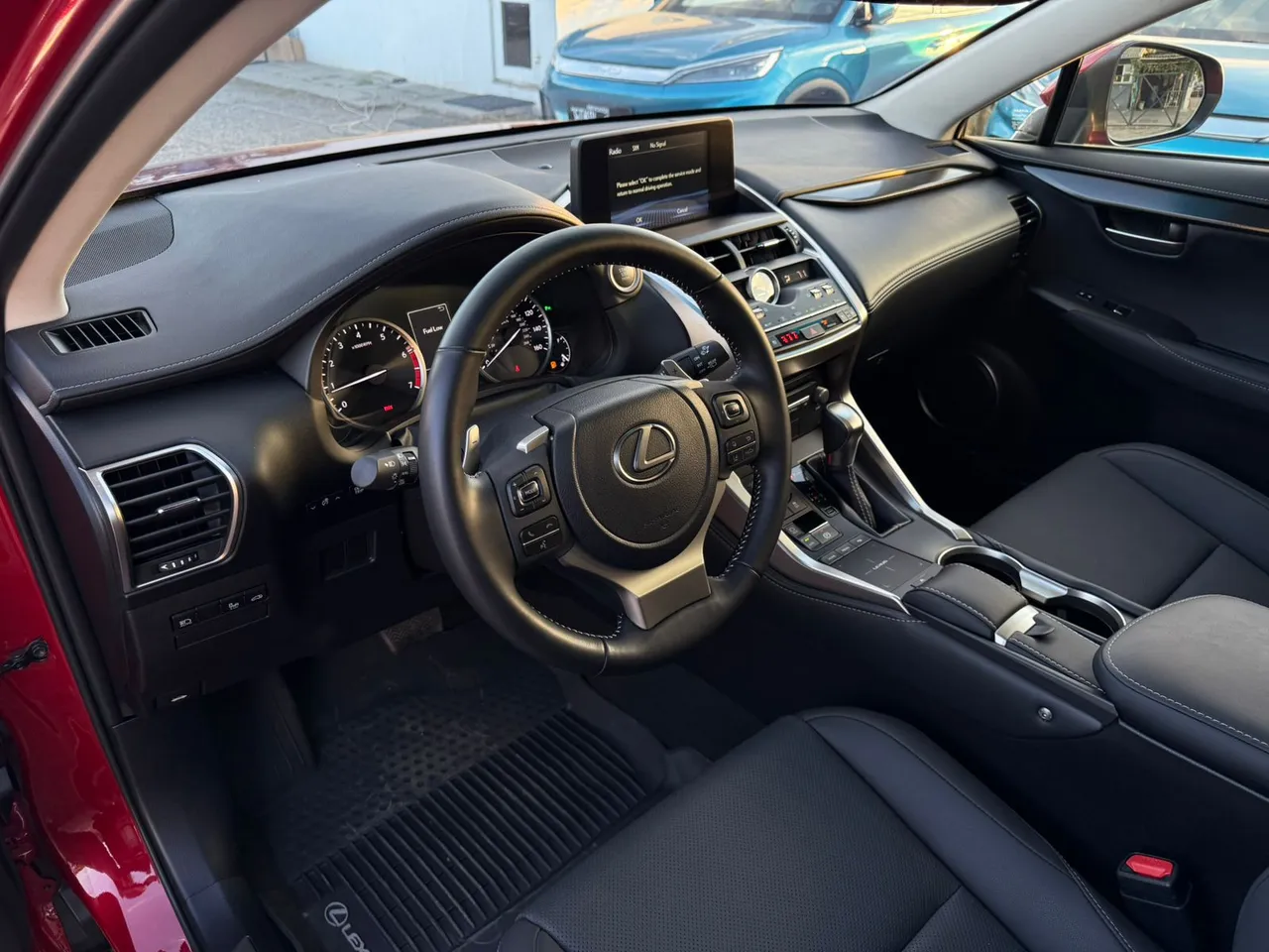 Lexus NX - фото 9