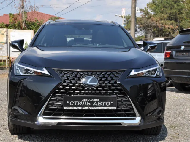 Lexus UX - фото 5