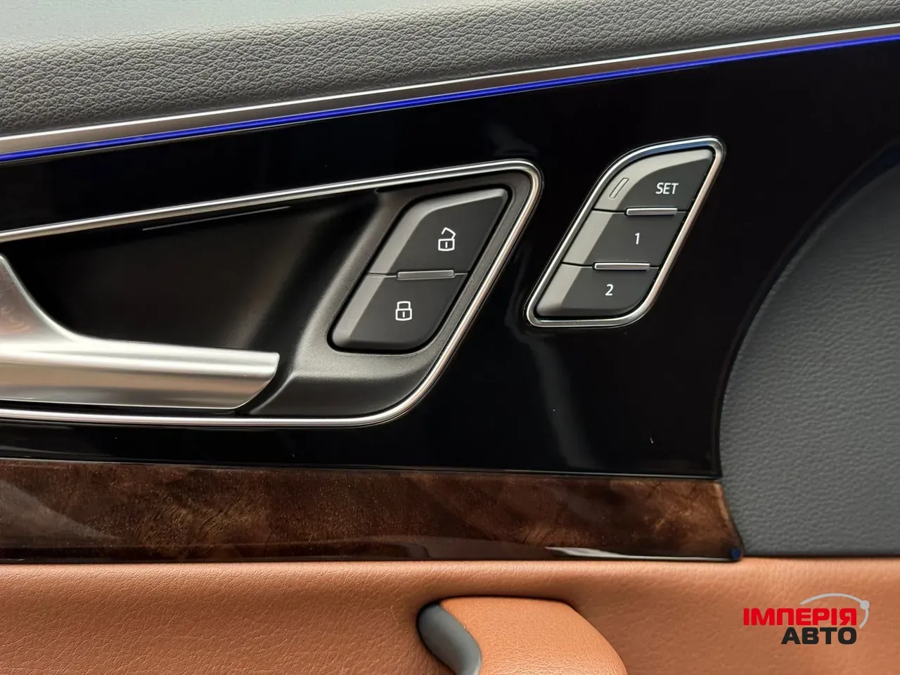 Audi Q7 - фото 35