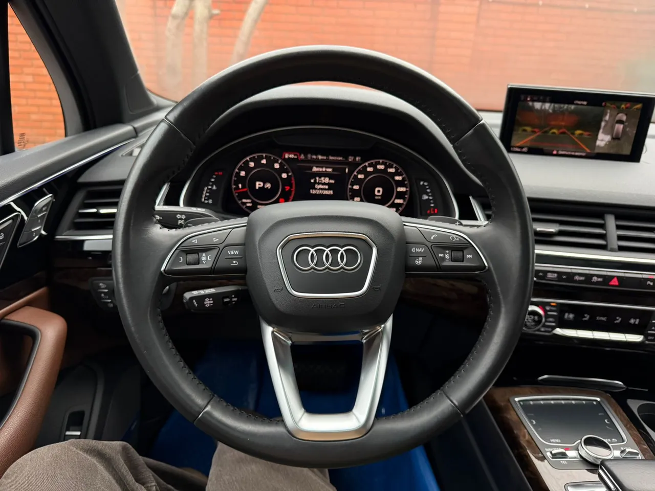 Audi Q7 - фото 28