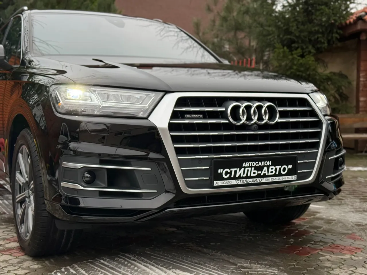Audi Q7 - фото 7