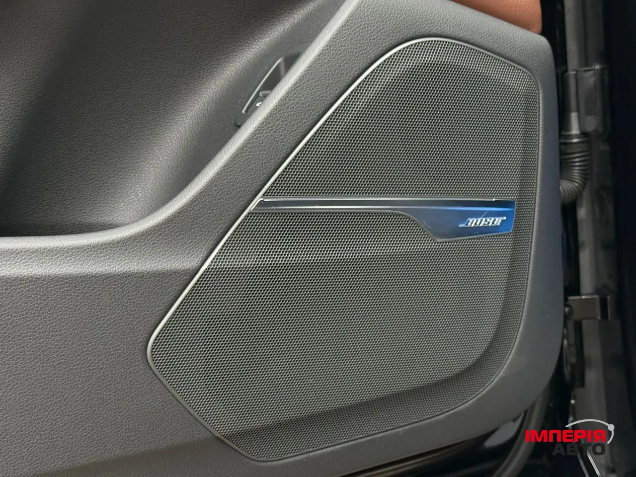 Audi Q7 - фото 34