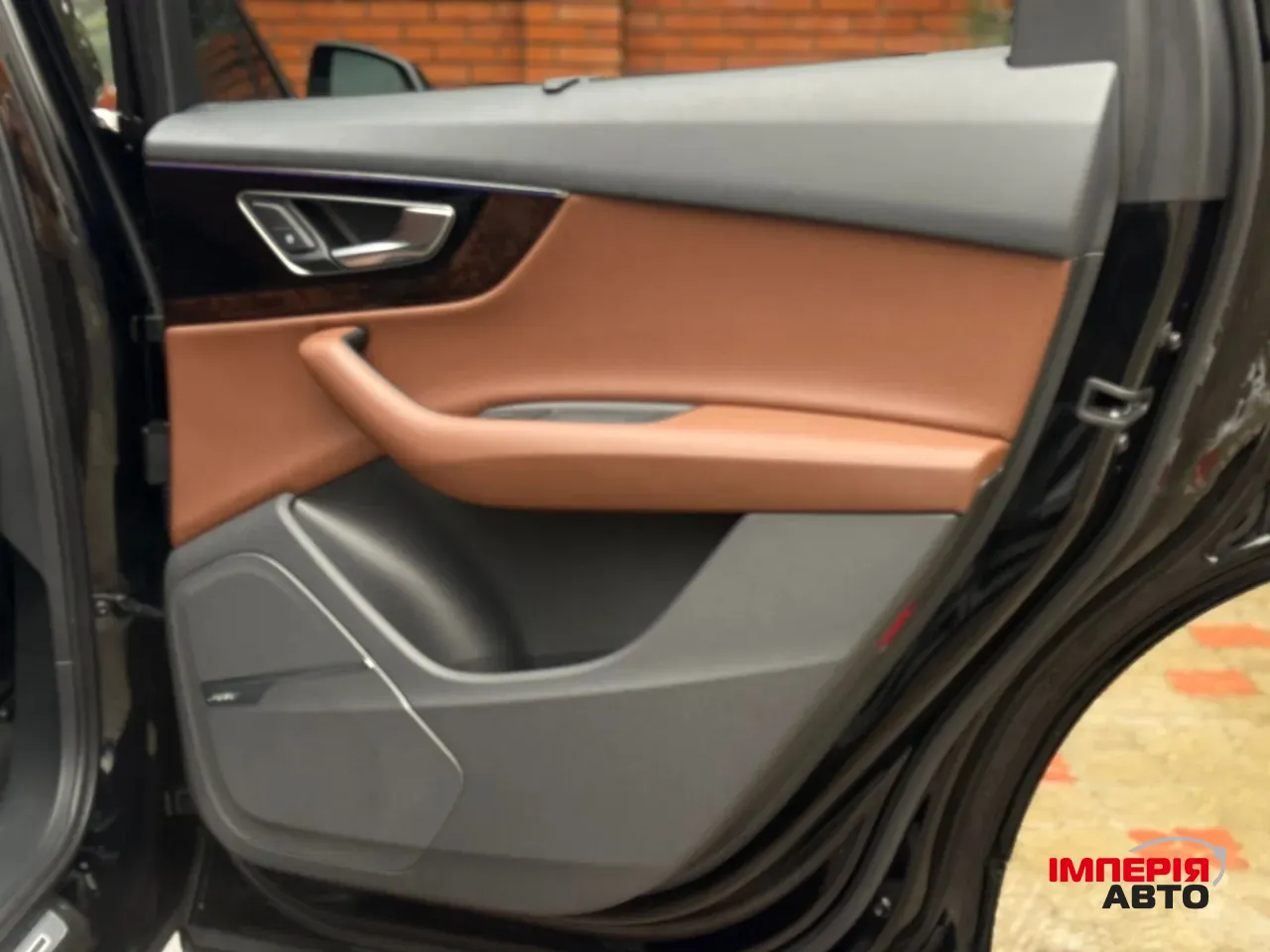 Audi Q7 - фото 54