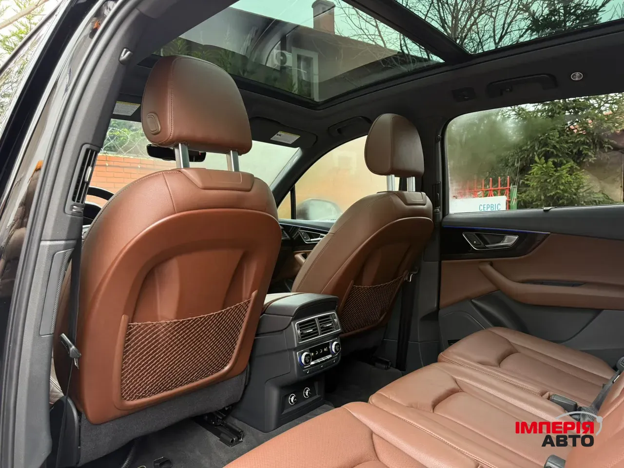 Audi Q7 - фото 40