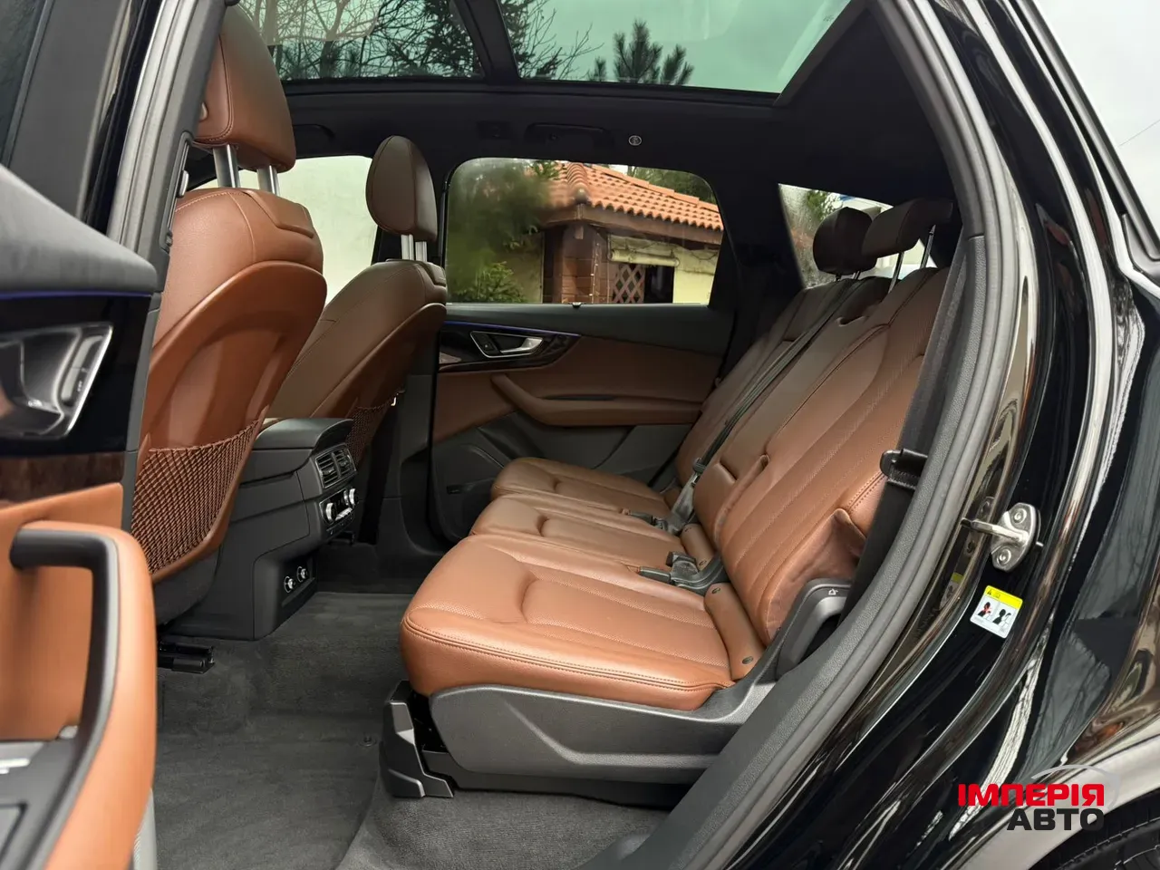 Audi Q7 - фото 39