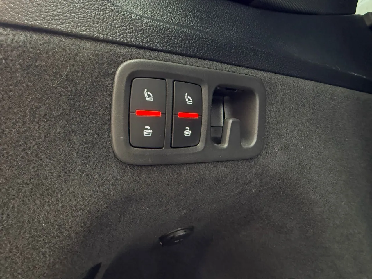 Audi Q7 - фото 19