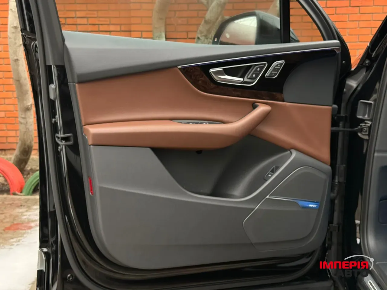 Audi Q7 - фото 44