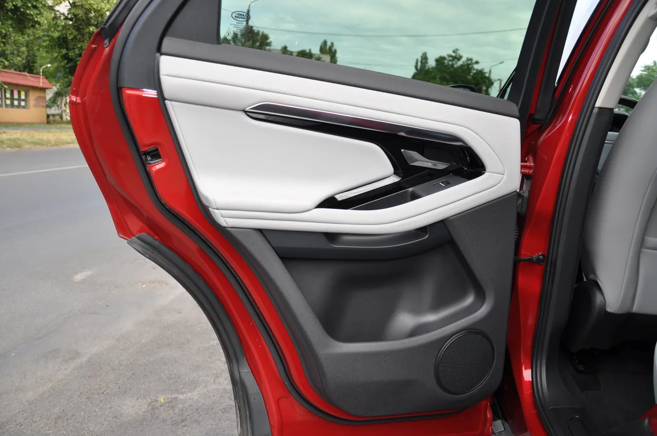 Land Rover Range Rover Evoque - фото 27