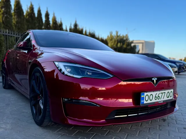 Tesla Model S - фото 5