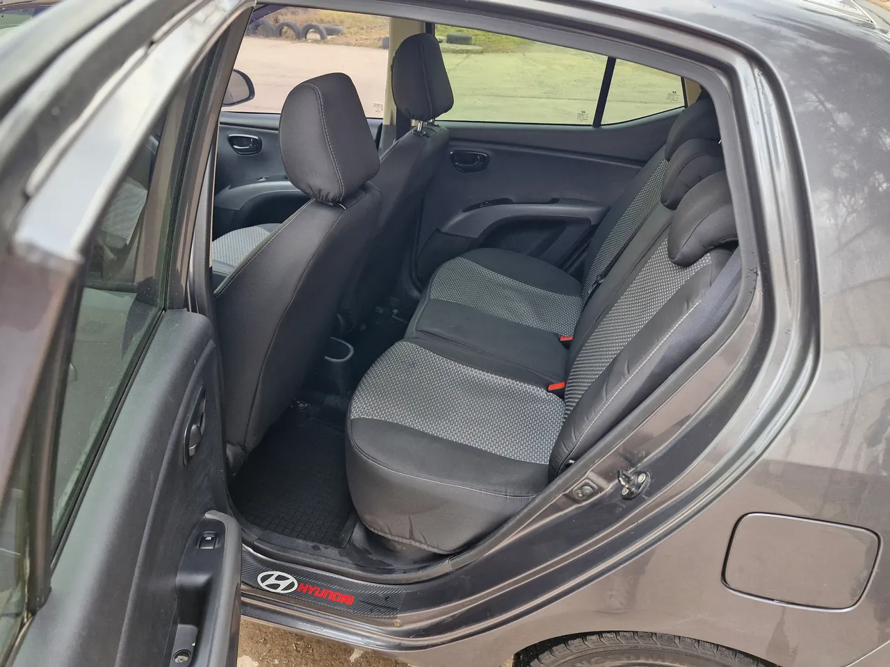 Hyundai i10 - фото 13