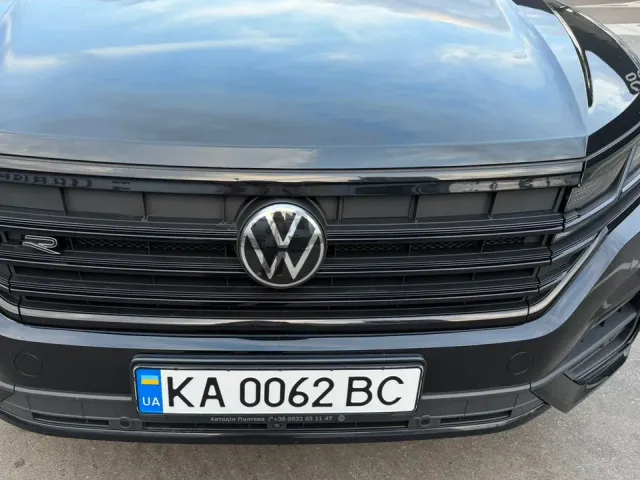 Volkswagen Touareg - фото 4