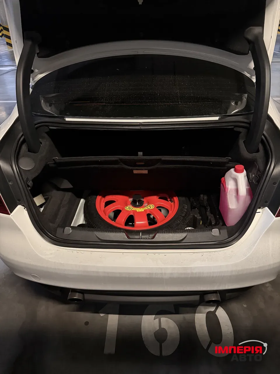 Jaguar XE - фото 42