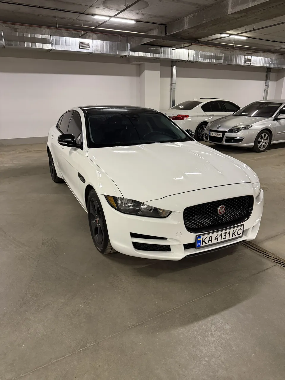 Jaguar XE - фото 41