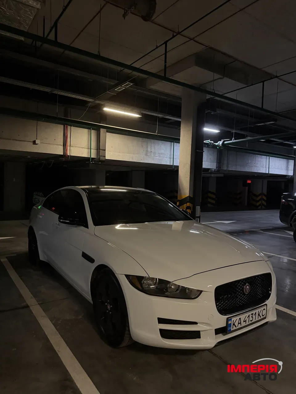 Jaguar XE - фото 1