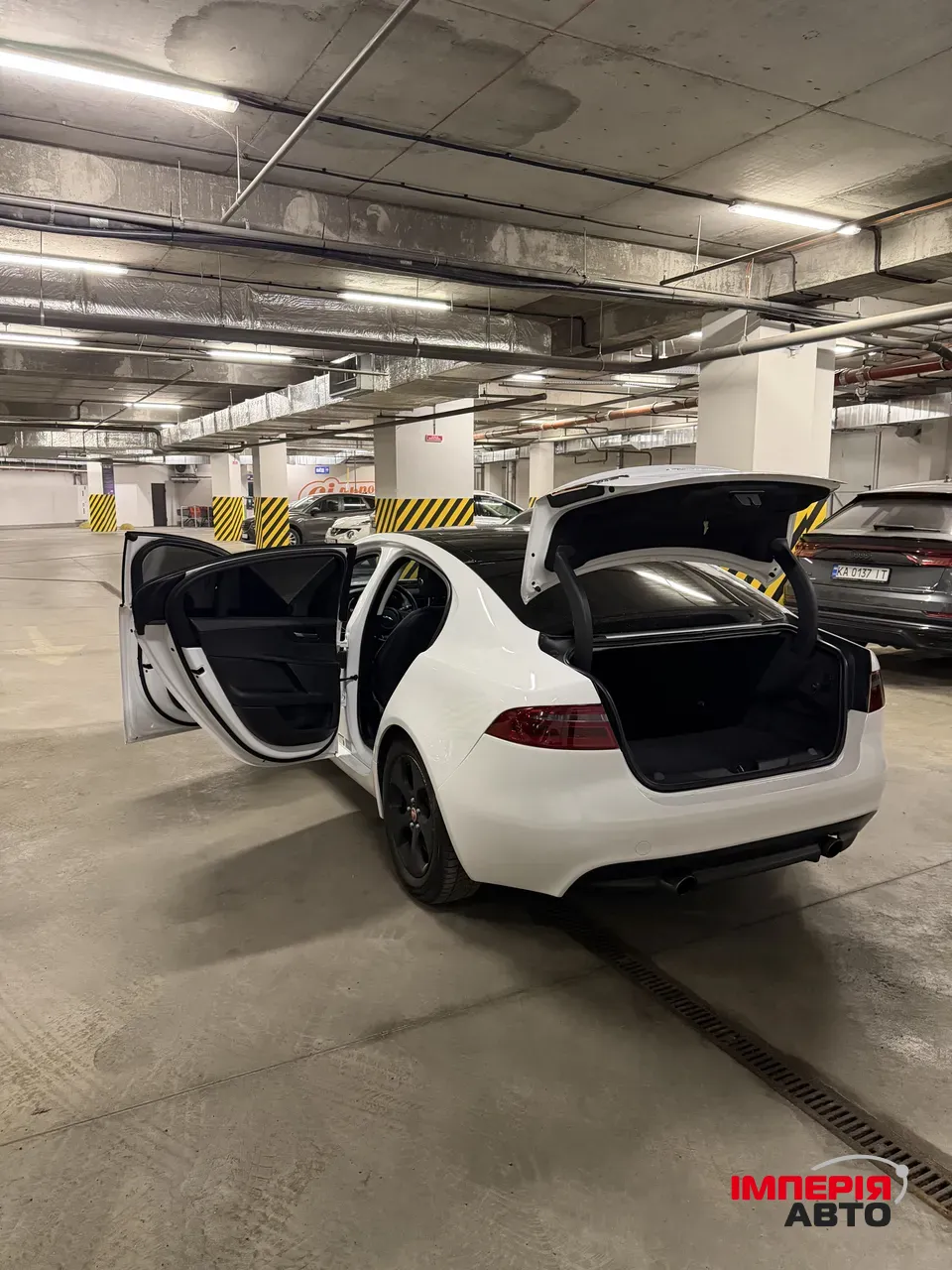 Jaguar XE - фото 23