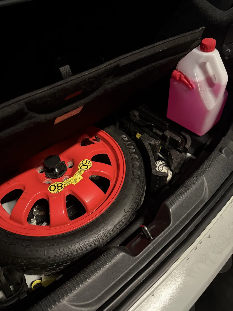 Jaguar XE - фото 43