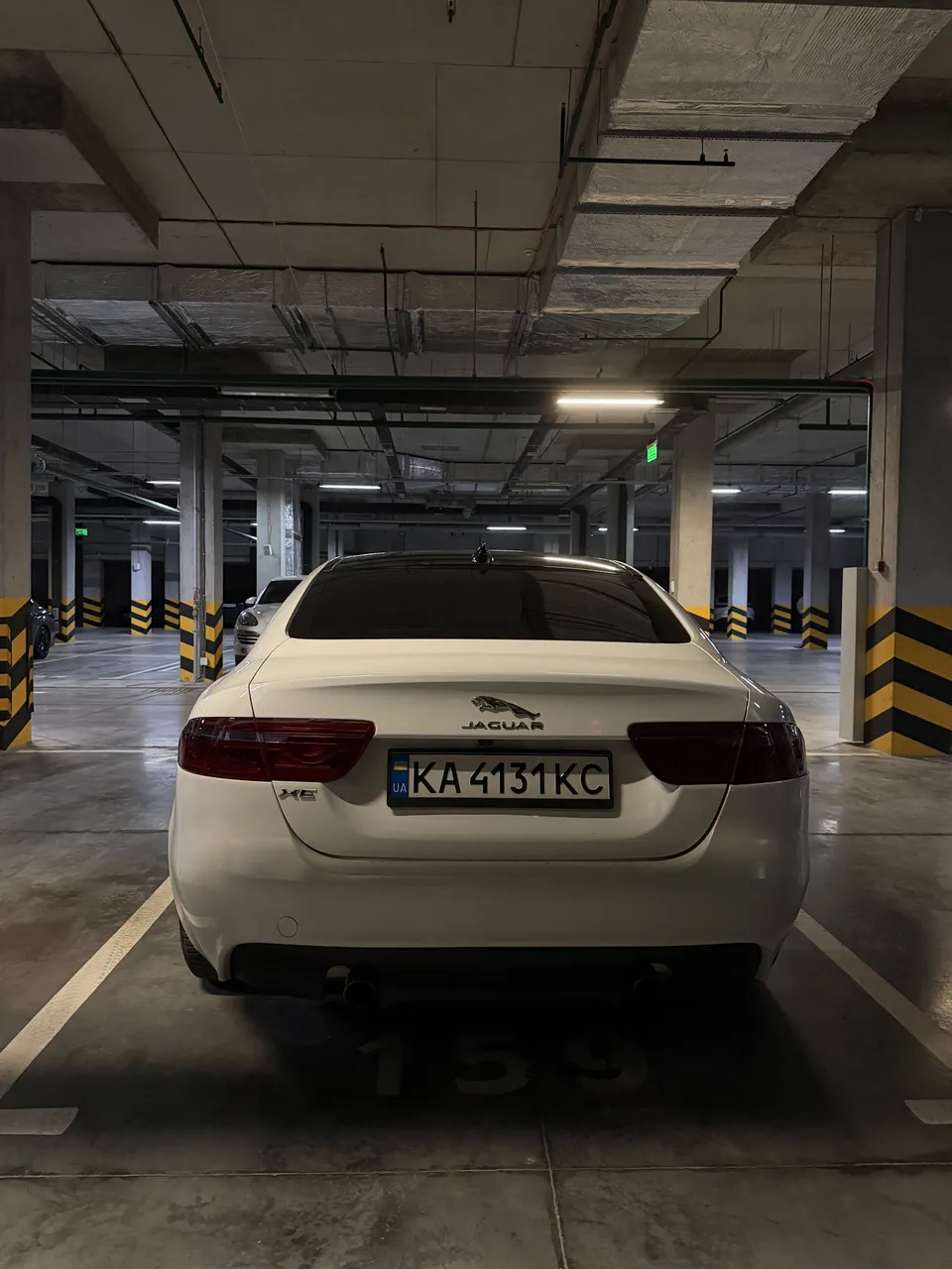 Jaguar XE - фото 4