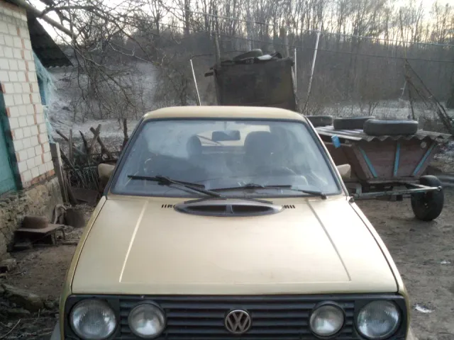 Volkswagen Golf - фото 1