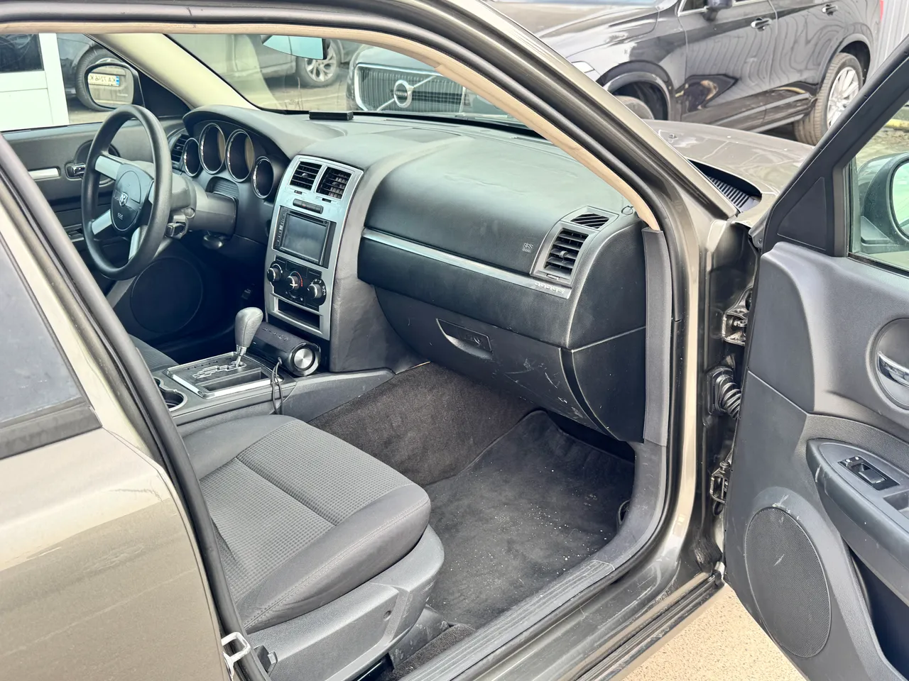 Dodge Charger - фото 7